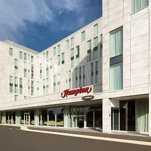 Hampton By Hilton London Stansted Airport Szálloda